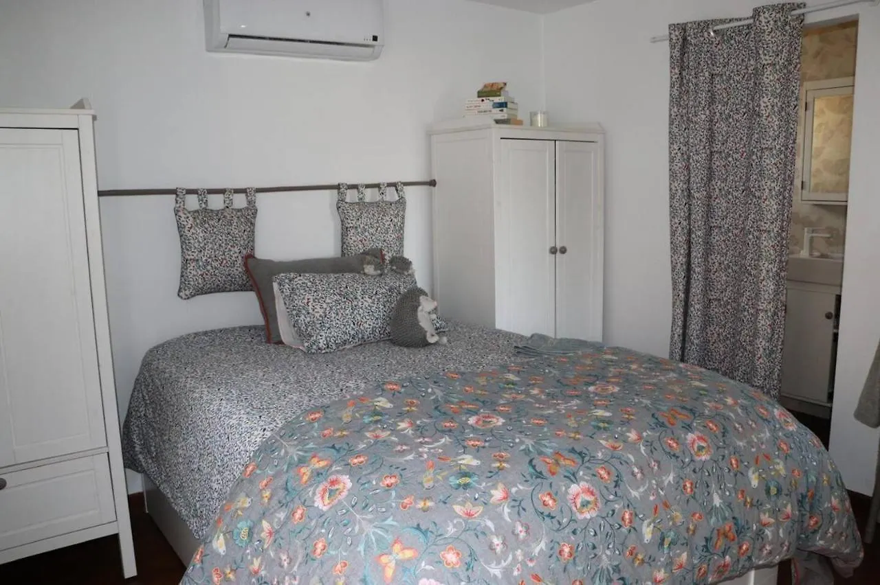 Les Chevaux De Coeur Bed and Breakfast Estepona 0*,  España